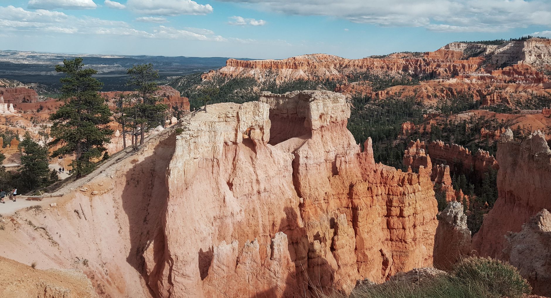 Zion and Bryce Canyon Itinerary: How to Do Both in One Trip - Zion's Tiny Getaway