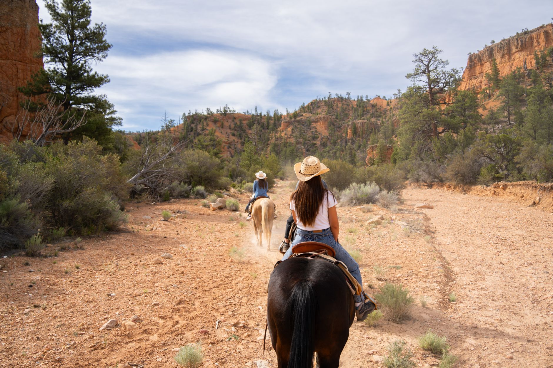Horseback Riding Near Zion National Park - Zion's Tiny Getaway