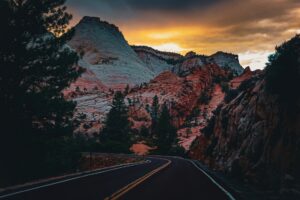 Last-Minute Weekend Trip to Zion: How to Plan It - Zion's Tiny Getaway